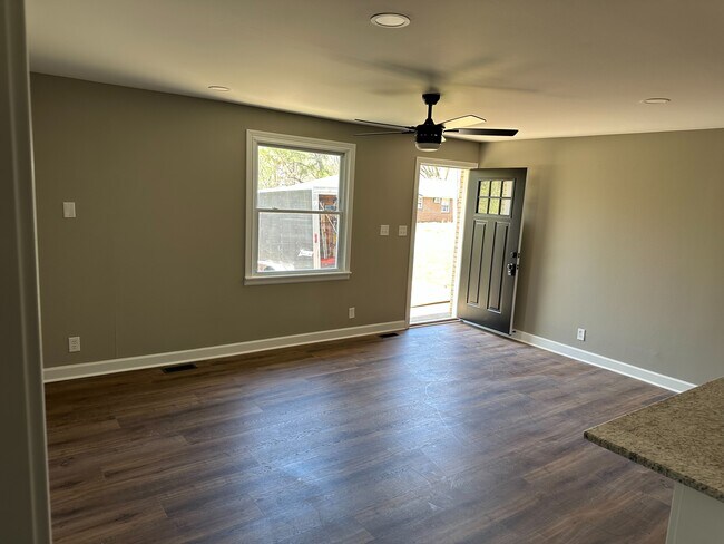 Espacio habitable - 415 Martha Ln