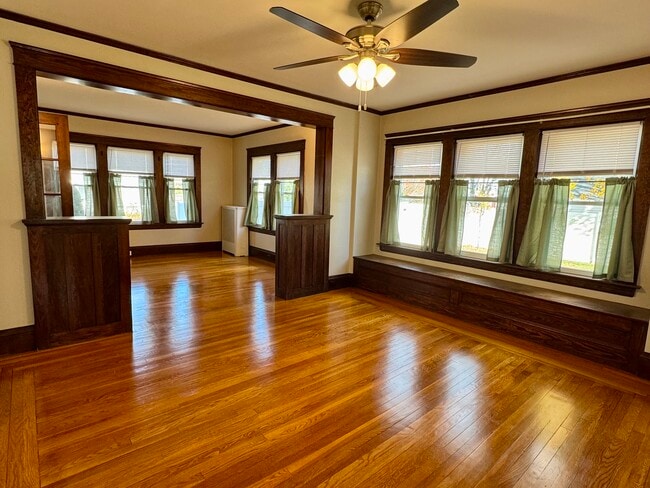 Building Photo - 16 Davis Ave