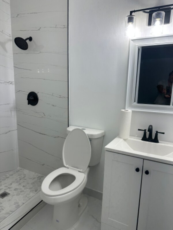 Foto del edificio - 370 NE 170th St