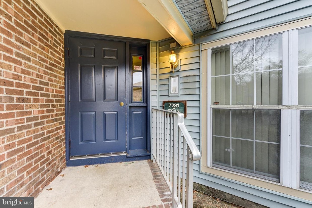 7232 Elm Ct, Monmouth Junction, NJ 08852 Room for Rent in Monmouth