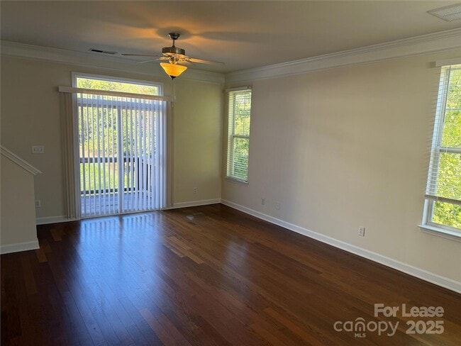 Foto del edificio - 9122 Vilandry Way