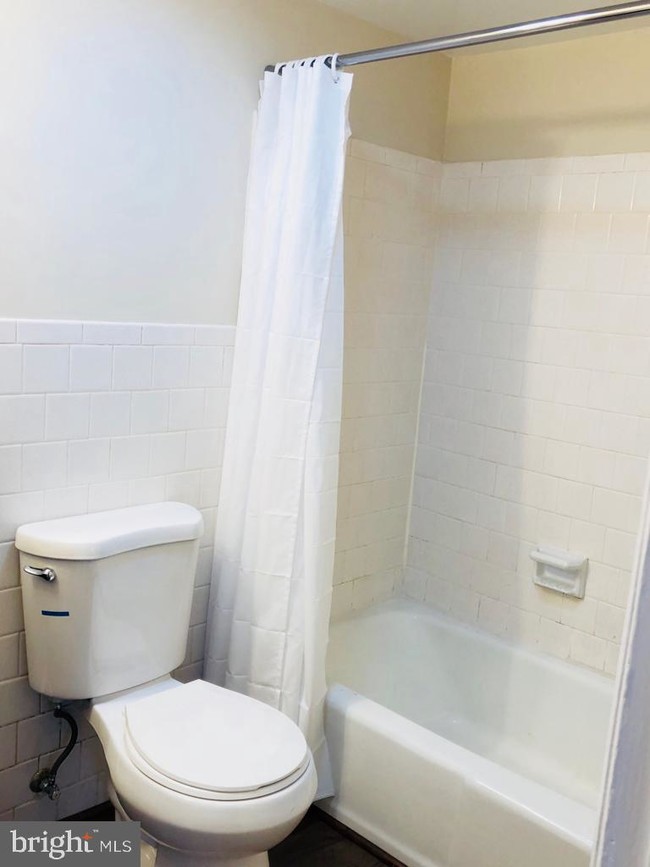 Building Photo - 7094 Spring Garden Dr
