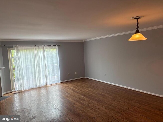 Building Photo - 178 English Run Cir