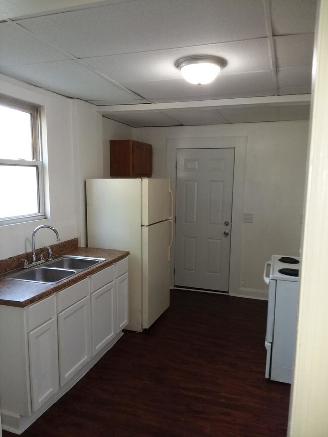 Foto del edificio - 1038-1040 Forest St