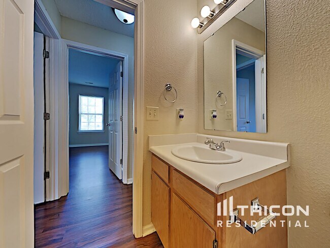 Building Photo - 17903 Captiva Way