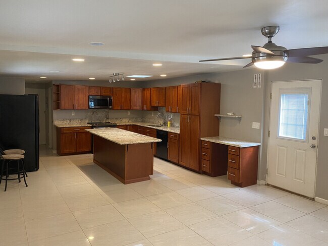 Foto del edificio - 45-663 Uhilehua St