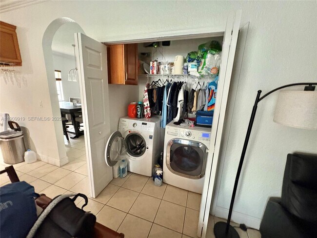 Foto del edificio - 19845 NW 78th Path