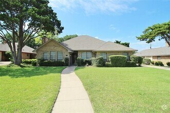 Building Photo - 1327 High Ridge Dr