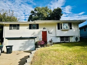 Building Photo - 8844 Spaulding Cir