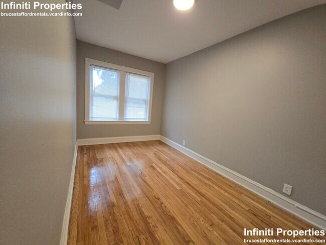 Building Photo - 5958 S Rockwell St