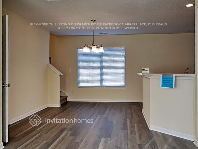 Foto del edificio - 1422 Moondance Ln