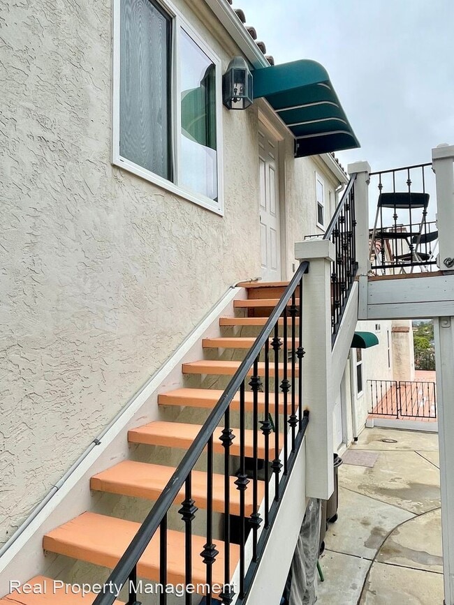 Building Photo - Studio, 1 bath House - 2286 JANIS WAY