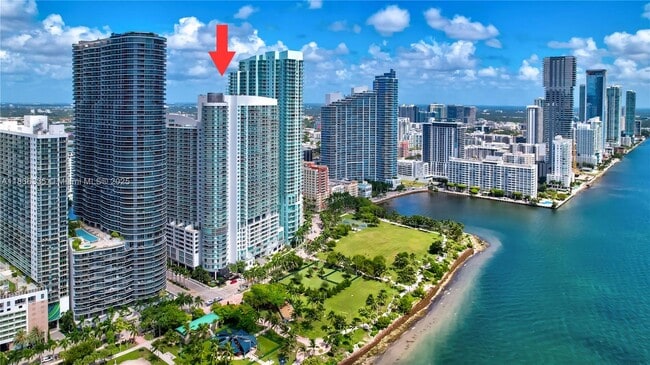 Building Photo - 1800 N Bayshore Dr