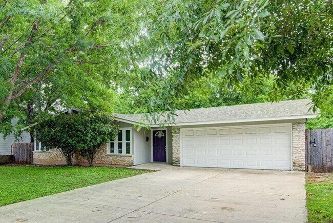 Foto del edificio - 3501 Rockhurst Ln