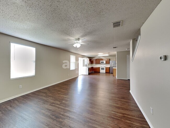 Foto del edificio - 16508 Jasmine Springs Dr