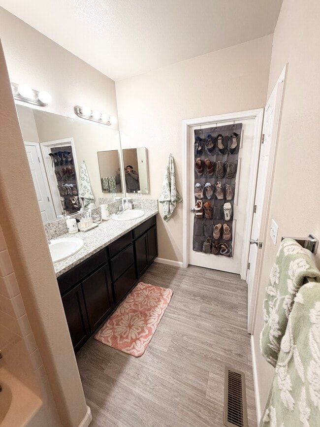 Building Photo - 5875 Kearney Drive