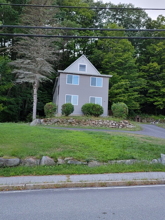 Building Photo - 88 Plymouth St