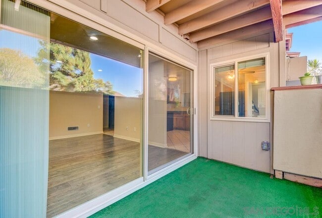Foto del edificio - 5493 Adobe Falls Rd