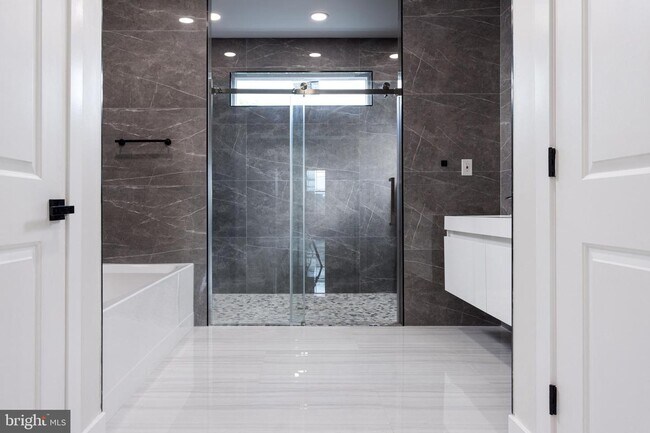Foto del edificio - 1261 N 29th St