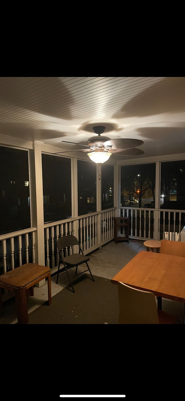 Foto del edificio - 2738 Emerson Ave S