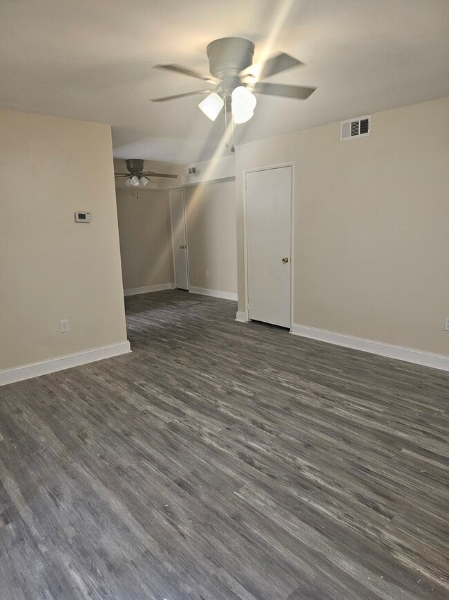 Building Photo - 7179 Donnell Pl