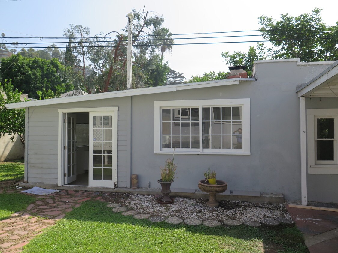 1922 Taft Ave, Los Angeles, CA 90068 Apartments 1922 Taft Ave Los