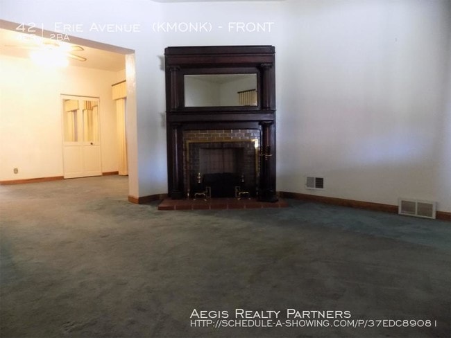 Building Photo - 421 Erie Ave