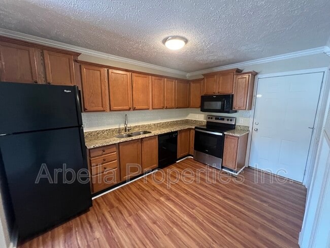 Building Photo - 169 Minga Dr