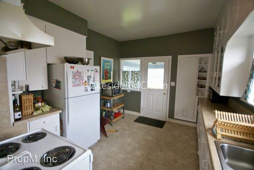 Foto del edificio - 5711 SE Reedway St