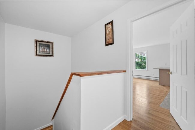 Building Photo - 282 St Pauls Ave