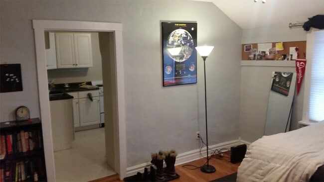 Photo - 117 N Lucas St Townhome