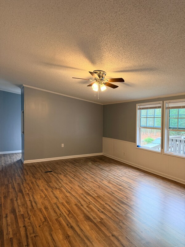 Foto del edificio - 411 Brogden St