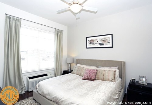Primary Photo - 300 Bergen Ave