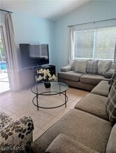 Building Photo - 2535 SW 28th Pl