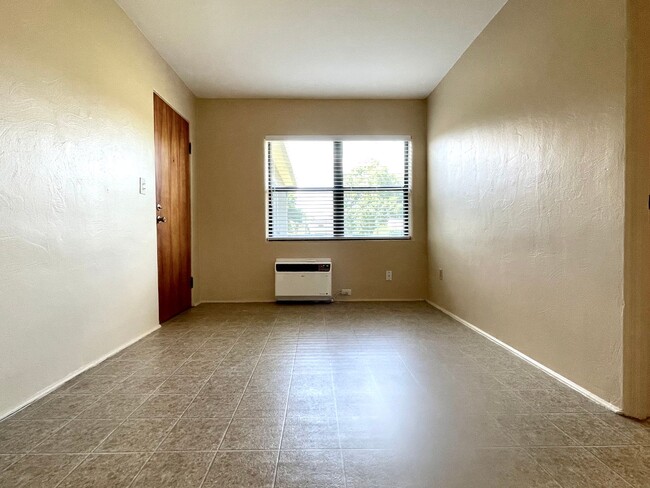 Building Photo - Renovated 1 bedroom 1 bath Winter Park Apa...
