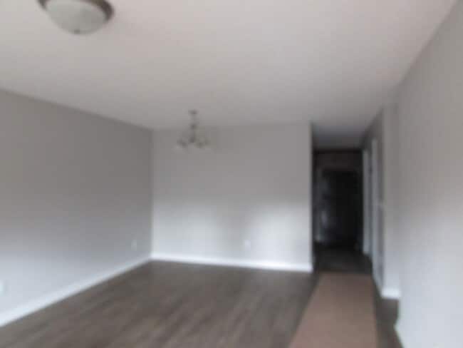 Building Photo - Duplex Across from Shaw AFB!