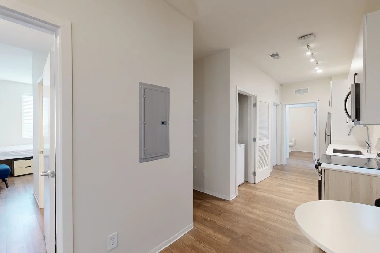 Photo - Student | Nine31 Apartments