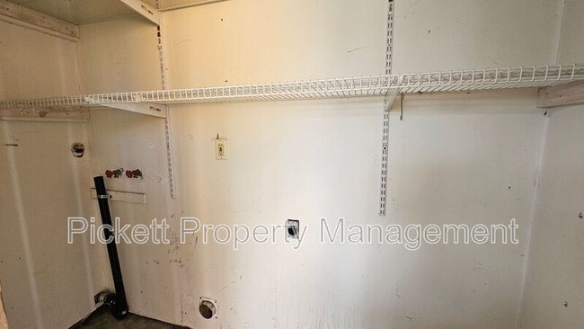 Foto del edificio - 1621 Trenton Ave