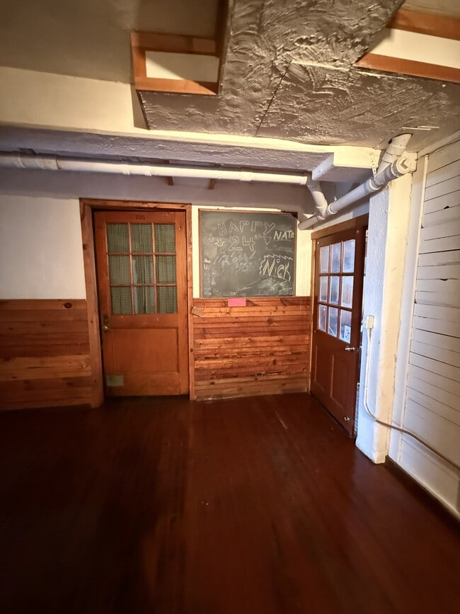 Entry into living room - 15 Wabank Rd