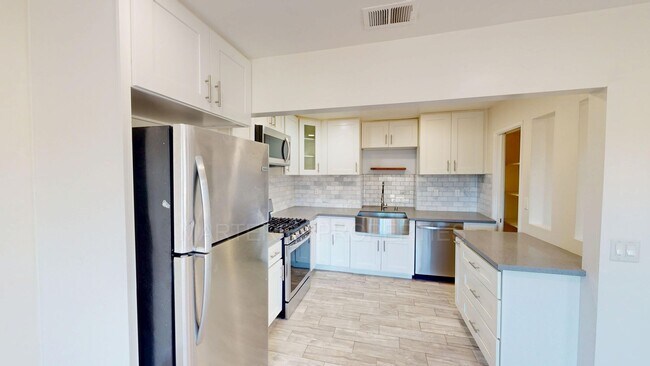 Foto del edificio - Beautiful 3 Bedroom Home in Garden Grove