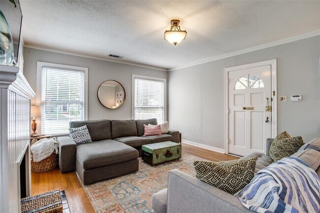Foto del edificio - 5930 Ellsworth Ave