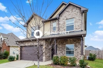 Building Photo - 200 Addison Dr