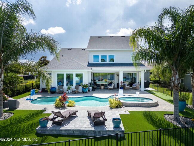 Foto del edificio - 10816 Aventura Dr