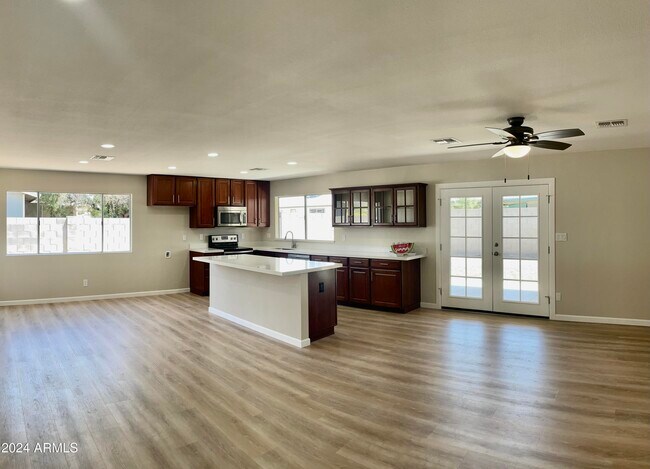 Foto del edificio - 10021 N 47th Dr
