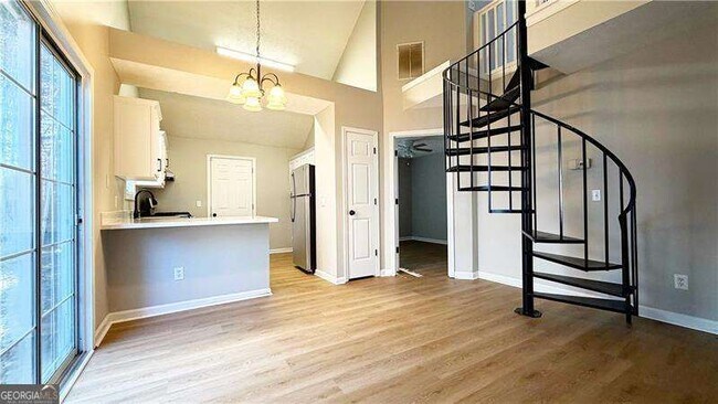 Foto del edificio - 2644 St Charles Ln NW