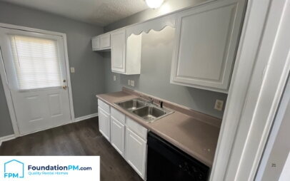 Foto del edificio - 4529 Longtree Ave
