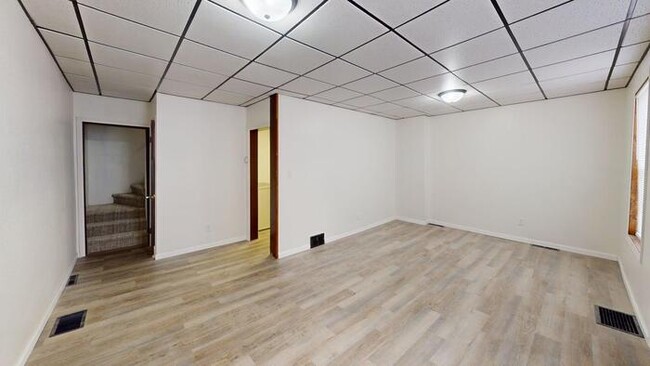 Building Photo - 322 N 14th St