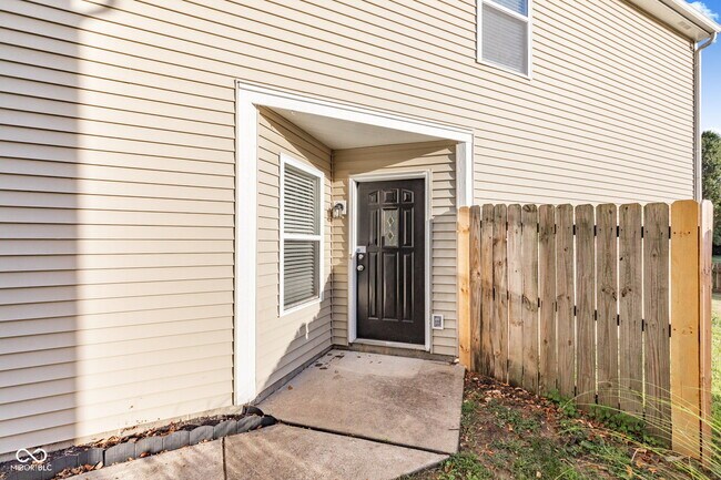 Building Photo - 6666 Black Antler Cir