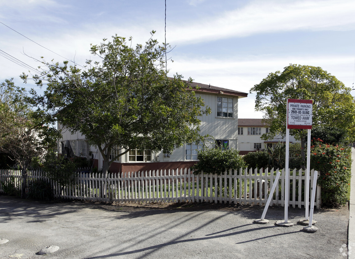 Foto del edificio - 2601-2685 Ulric St