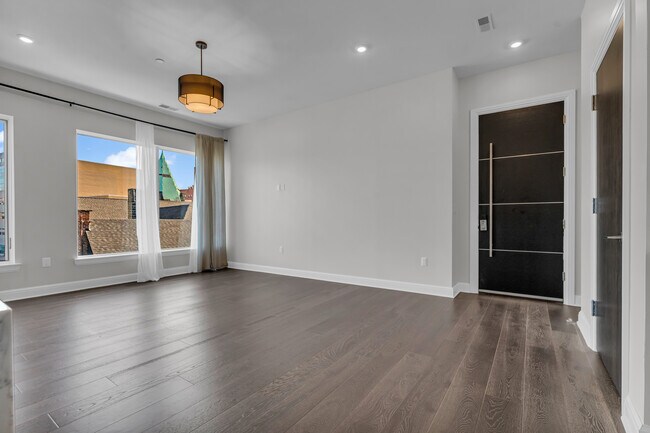 Foto del edificio - 438 Selden St